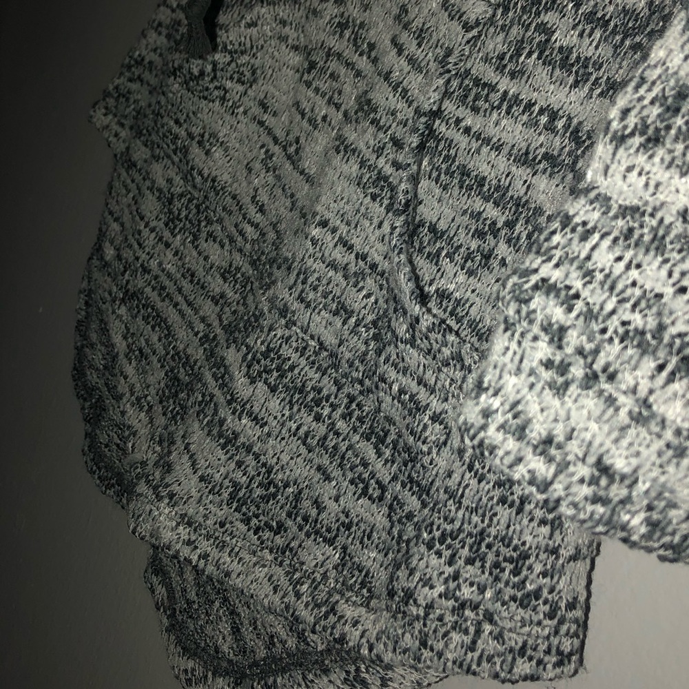 Sweater - Picture 3 of 4